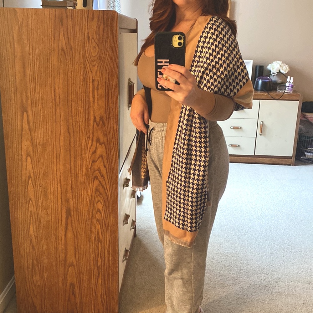 Houndstooth Scarf Wrap